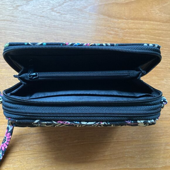 VERA BRADLEY Bandana Swirl Wristlet Wallet NWOT - Picture 4 of 4